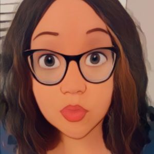 Meet your Posher, Nicole